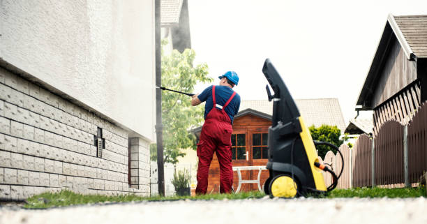 Best Pool Deck Cleaning  in Highland, MD